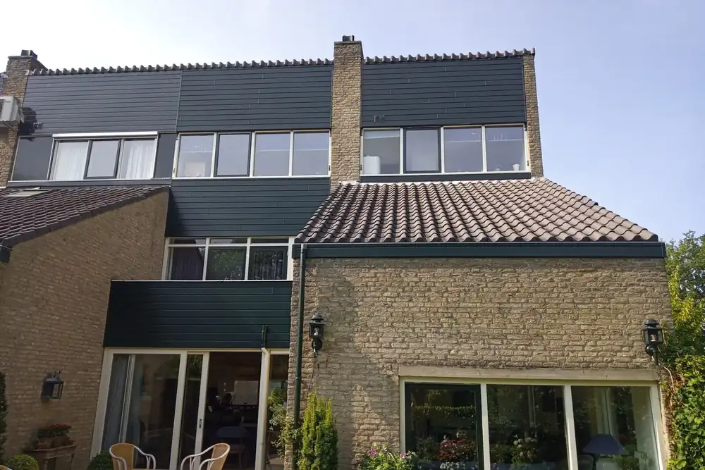 Keralit gevel met nieuwe kozijnen