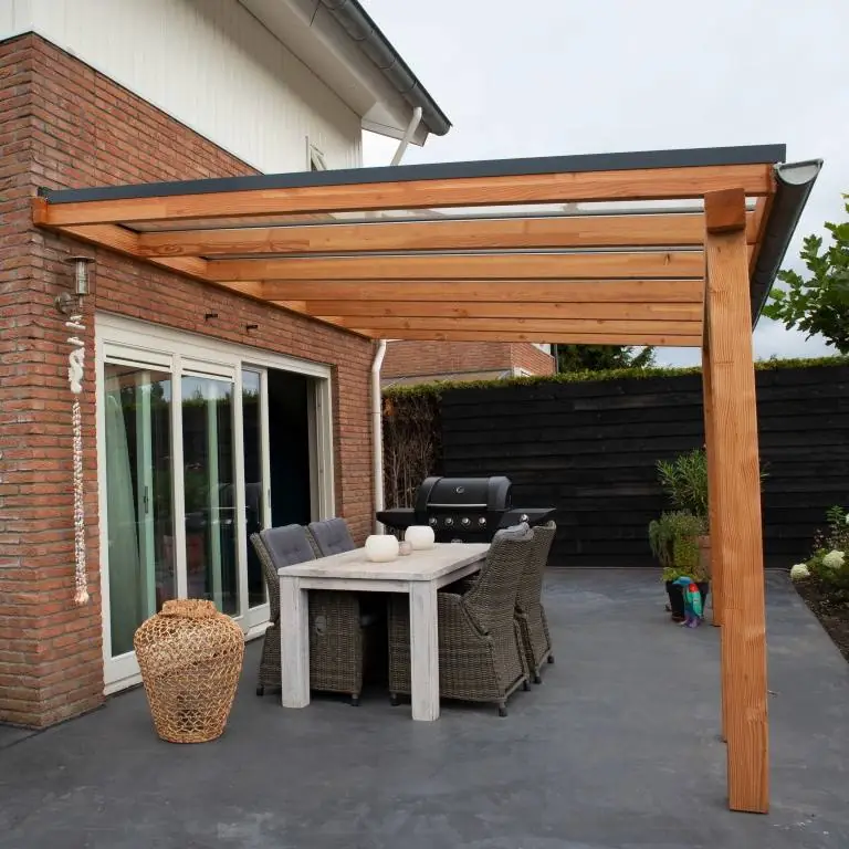 Pergola aan de woning