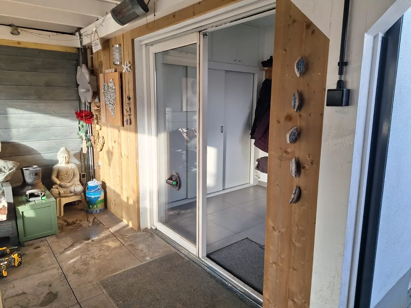 Tuinkamer en bijkeuken in wit kunststof, foto 7